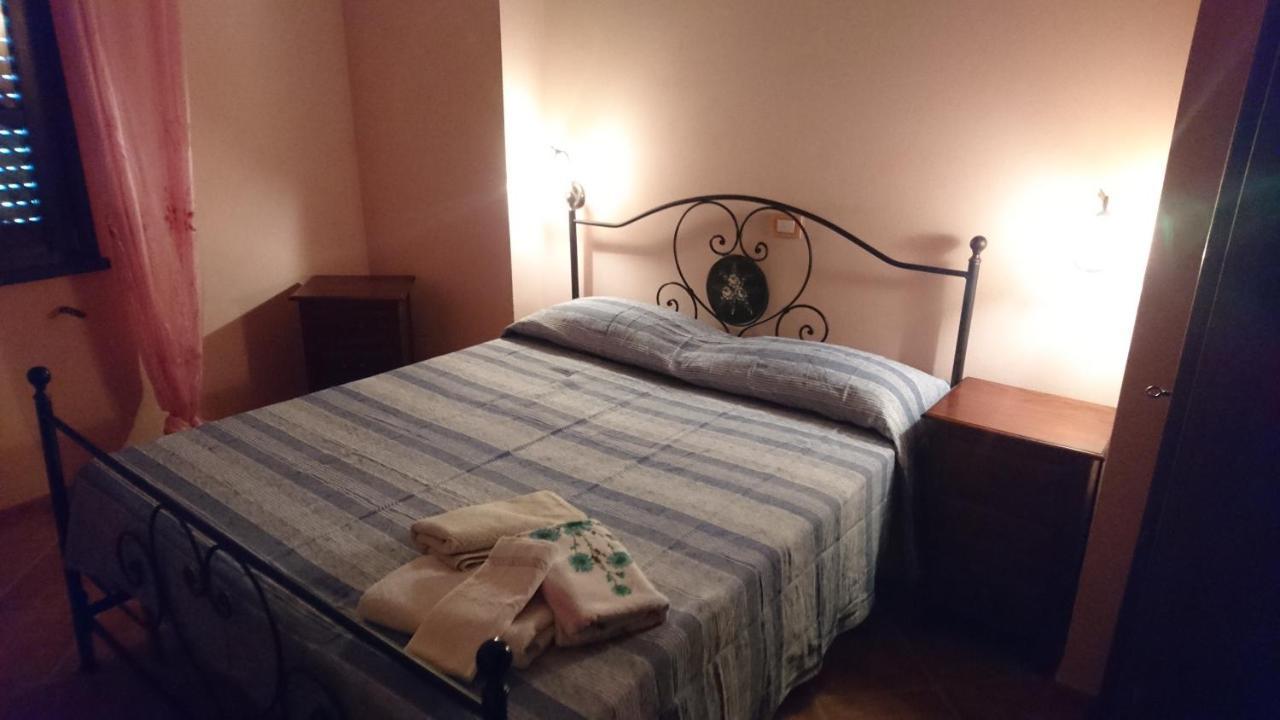 B&B Mony E Nico Riola Sardo Eksteriør billede