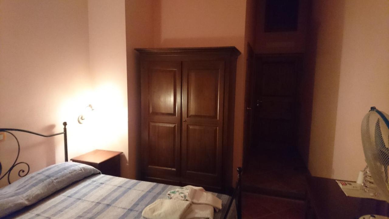 B&B Mony E Nico Riola Sardo Eksteriør billede